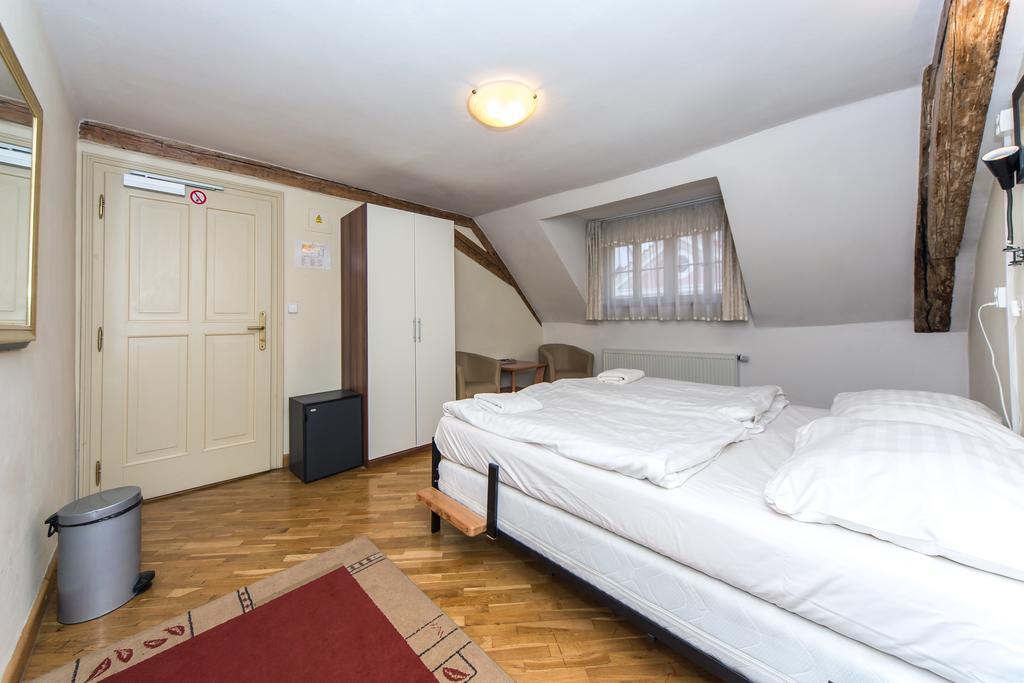 Hostel Mango Praha Bagian luar foto