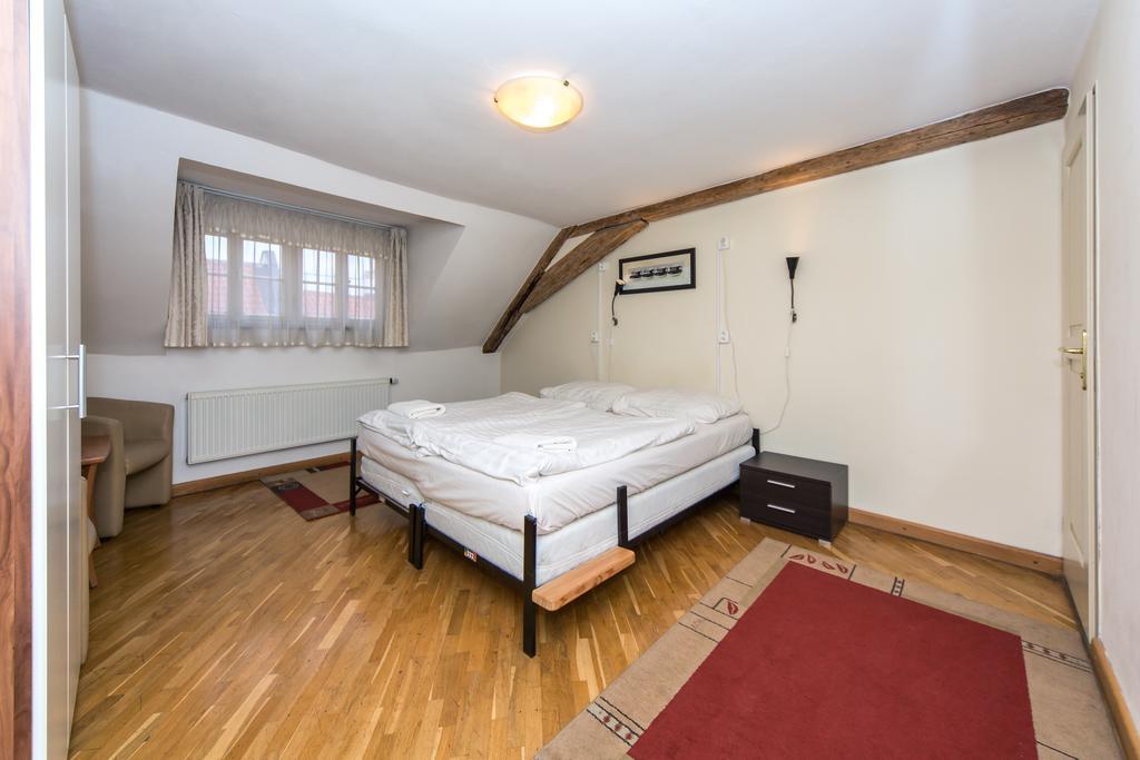 Hostel Mango Praha Bagian luar foto