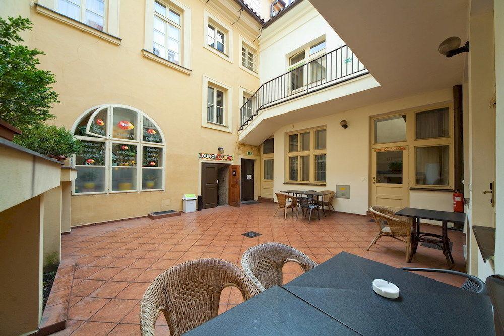 Hostel Mango Praha Bagian luar foto